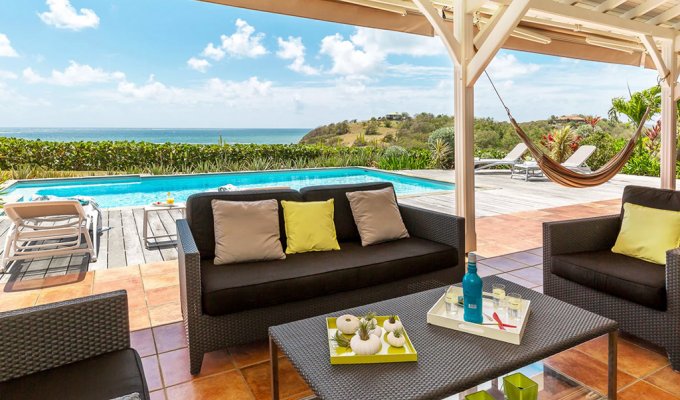 Martinique seaside villa private pool and close to the beach