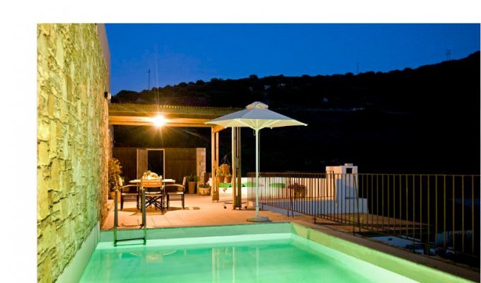 Villas in Crete with private pool, Greek Villa Holidays.