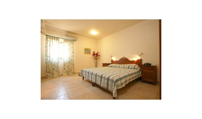 Villas in Crete with private pool, Greek Villa Holidays.