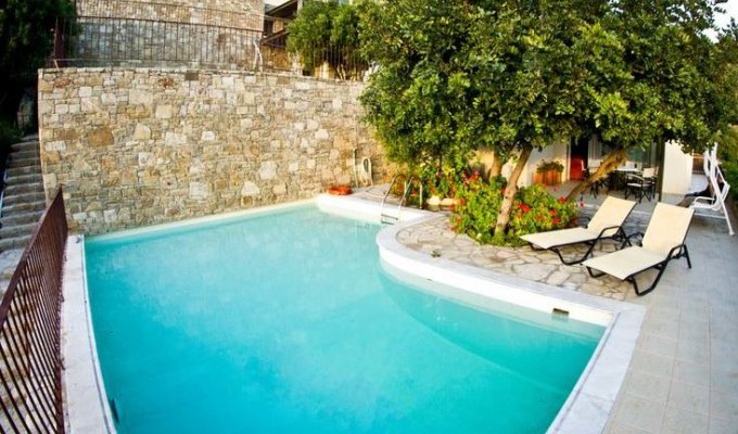 Villas in Crete with private pool, Greek Villa Holidays.