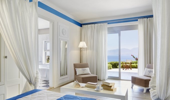 Luxury Villa Crete with sea view and private pool. Villas in Greece. Greek Villa Holidays