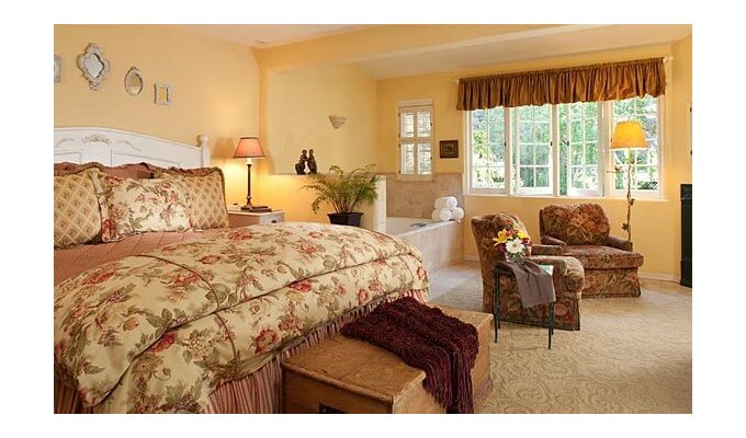Inn Bed & Breakfast Monterey.