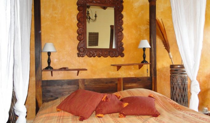 Rental villa luxury swimming pool secured at 50 m from the beach Caribbean Anses d'Arlets South Martinique