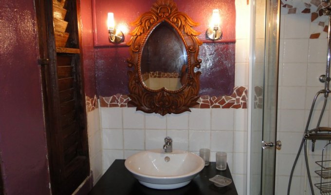 Rental villa luxury swimming pool secured at 50 m from the beach Caribbean Anses d'Arlets South Martinique
