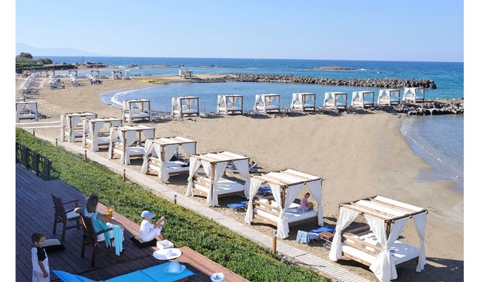 Your stay in Crete, accommodation 8j / 7 nights hotel accommodation with full board in bungalow sea view