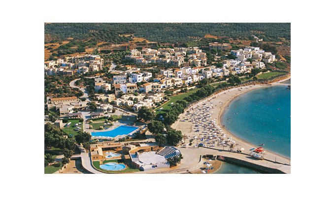 Your stay in Crete, accommodation 8j / 7 nights hotel accommodation on half board in a standard room with mountain views. From 613 € / pers.