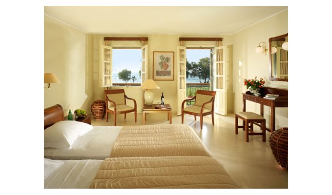 Your stay in Crete, accommodation 8j / 7 nights hotel accommodation on half board in a standard room with mountain views. From 613 € / pers.