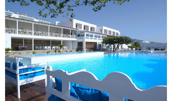 Hotels in Crete, accommodation 8j / 7 nights hotel accommodation on half board, (standard room). Greece Holidays. 