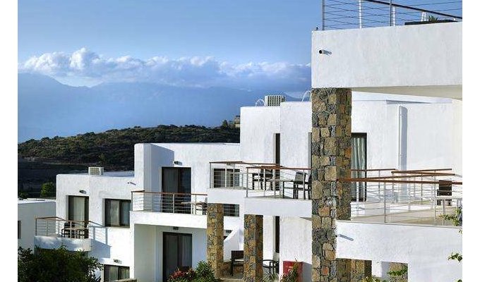 Hotels in Crete, accommodation 8j / 7 nights hotel accommodation on half board, (standard room). Greece Holidays. 