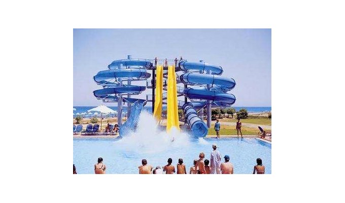 Your stay in Crete, accommodation 8j / 7 nights hotel, half board, room with sea view from 419 € / pers.
