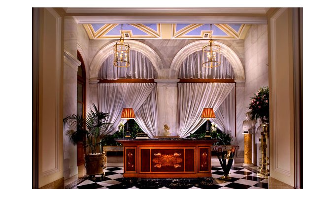 Your stay in Greece, accommodation 8j / 7 nights hotel accommodation with breakfast in a classic room. Hotel Grande Bretagne