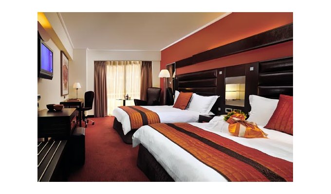 Your stay in Greece, accommodation 8j / 7 nights hotel accommodation with breakfast in a superior room. Crowne Plaza Athens