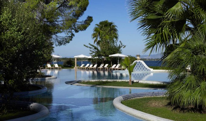 Your stay in Greece, accommodation 8j / 7 nights hotel accommodation on half board in a room with mountain views, transfer from airport. HOTEL & SPA RESORT GALINI 