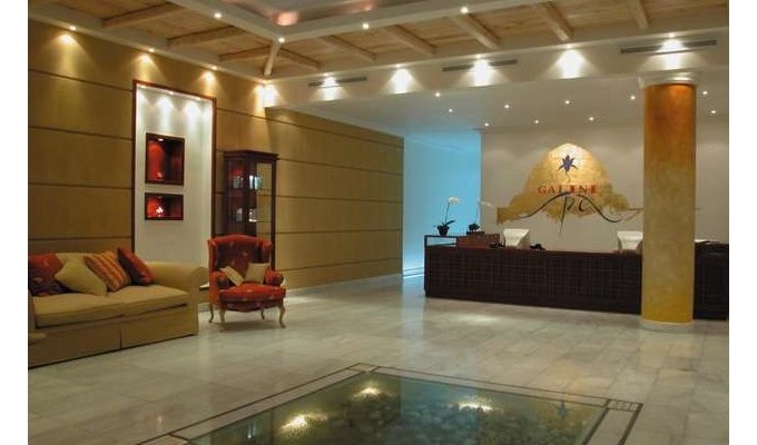 Your stay in Greece, accommodation 8j / 7 nights hotel accommodation on half board in a room with mountain views, transfer from airport. HOTEL & SPA RESORT GALINI 