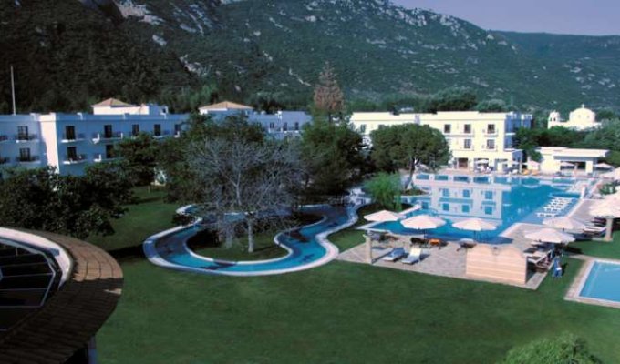 Your stay in Greece, accommodation 8j / 7 nights hotel accommodation on half board in a room with mountain views, transfer from airport. HOTEL & SPA RESORT GALINI 