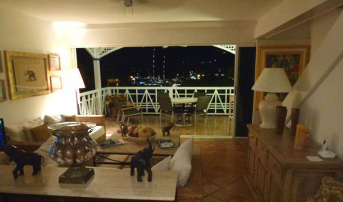 St Barths Rentals - Apartment Vacation Rentals in St Barthelemy overlooking Gustavia harbour - FWI