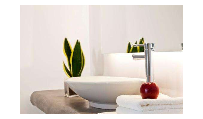 Your stay in Cyclades, Accommodation 8j / 7 nights hotel with breakfast Standard room. Hotel Chromata