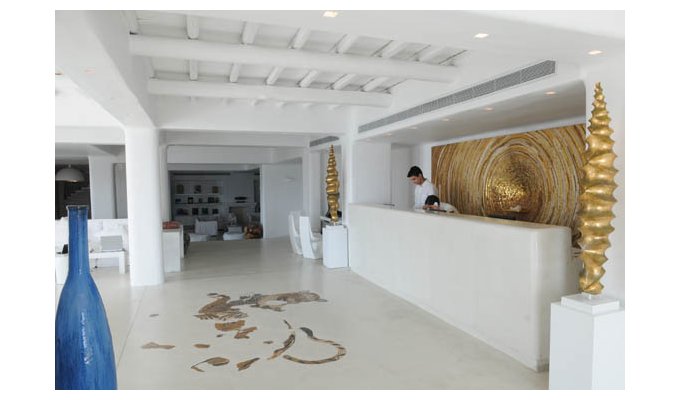 Your stay in Cyclades, Accommodation 8j / 7 nights hotel accommodation with breakfast in a Classic room. Hotel Cavo Tagoo 