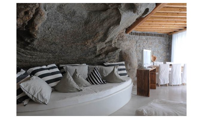 Your stay in Cyclades, Accommodation 8j / 7 nights hotel accommodation with breakfast in a Classic room. Hotel Cavo Tagoo 