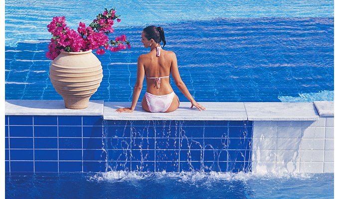 Your stay in Cyclades, Accommodation 8j / 7 nights hotel with breakfast standard room with garden view. Petasos Hotel Beach Resort & Spa. 