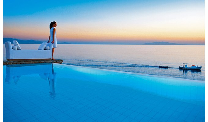 Your stay in Cyclades, Accommodation 8j / 7 nights hotel with breakfast standard room with garden view. Petasos Hotel Beach Resort & Spa. 