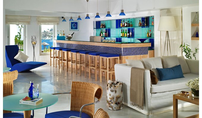 Your stay in Cyclades, Accommodation 8j / 7 nights hotel with breakfast standard room with garden view. Petasos Hotel Beach Resort & Spa. 