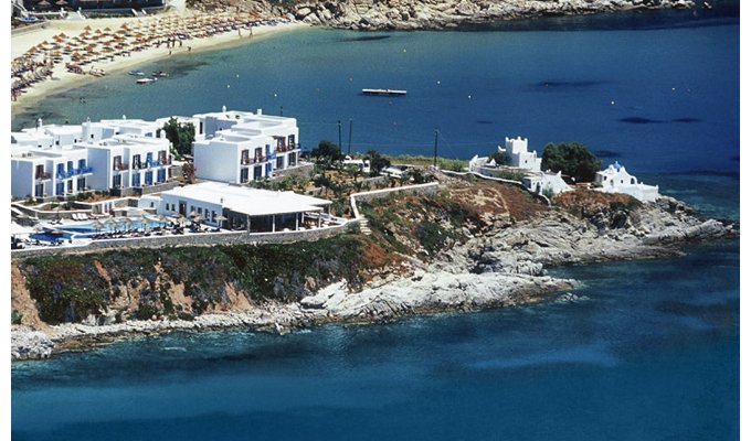 Your stay in Cyclades, Accommodation 8j / 7 nights hotel with breakfast standard room with garden view. Petasos Hotel Beach Resort & Spa. 