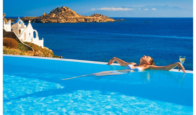 Your stay in Cyclades, Accommodation 8j / 7 nights hotel with breakfast standard room with garden view. Petasos Hotel Beach Resort & Spa. 