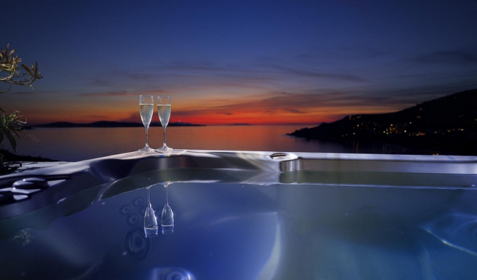 Your stay in Greece, accommodation 8j / 7 nights hotel with breakfast room overlooking the garden. Saint John Hotel Resort. 