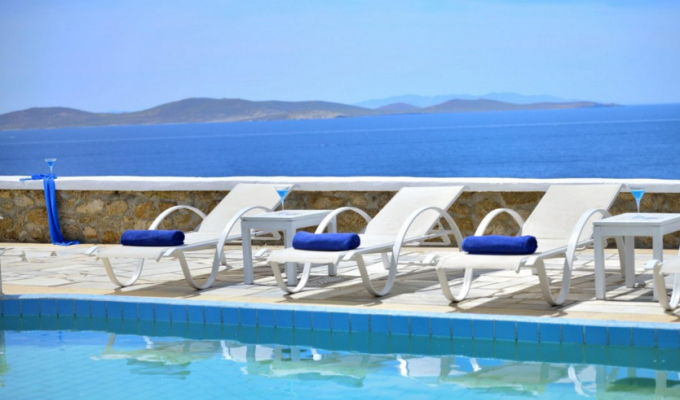 Your stay in Greece, accommodation 8j / 7 nights hotel with breakfast room overlooking the garden. Saint John Hotel Resort. 