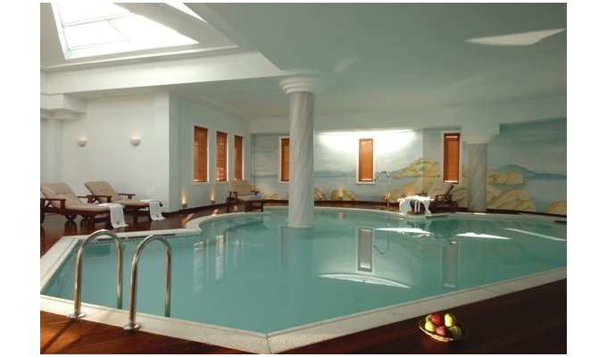 Your stay in Greece, accommodation 8j / 7 nights hotel with breakfast room overlooking the garden. Saint John Hotel Resort. 