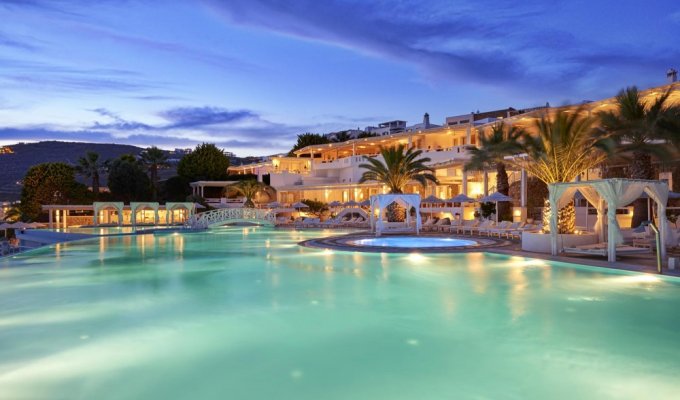 Your stay in Greece, accommodation 8j / 7 nights hotel with breakfast room overlooking the garden. Saint John Hotel Resort. 