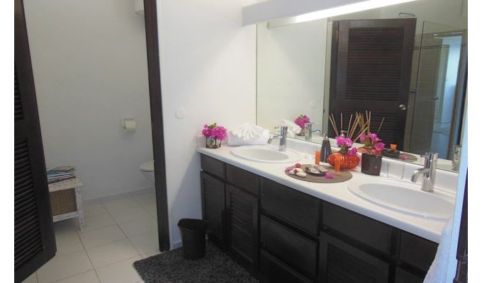 St Martin Condo Vacation Rentals on the beach in Orient Bay - Caribbean - FWI
