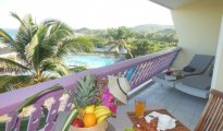 Orient Bay photo #2