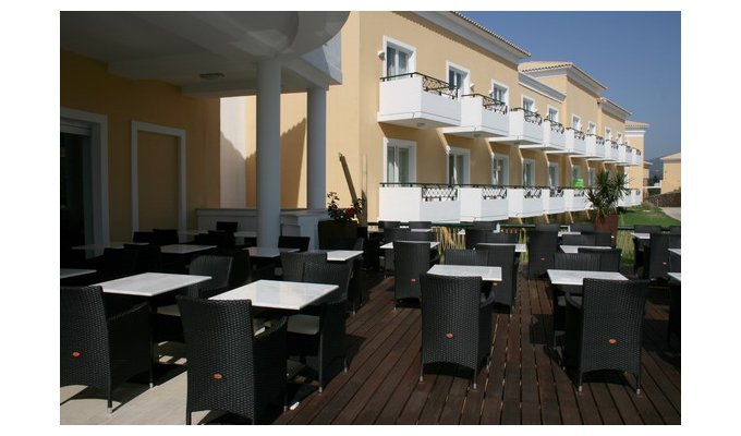 Your stay in Greece, accommodation 8j / 7 nights hotel all-inclusive room with views over the hinterland. Corcyra Beach Hotel. 