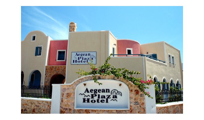 Your stay in Cyclades, Accommodation 8j / 7 nights hotel accommodation with breakfast in standard room. Aegean Plaza Hotel. 