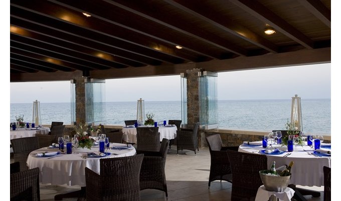 Your stay in Crete, accommodation 8j / 7 nights in garden view room All-Inclusive. Ikaros Beach Resort & Spa. 