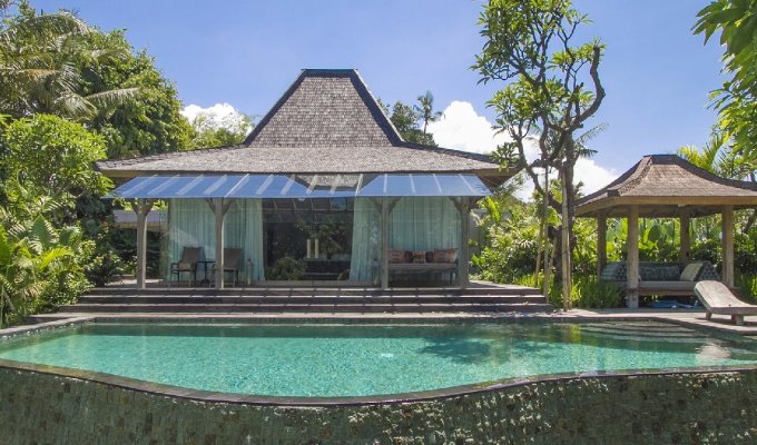 Bali Canggu Villa Rental with private pool and staff