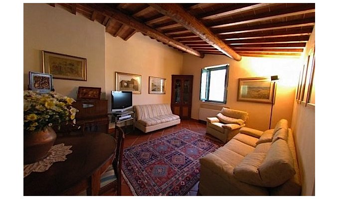 18th Century Villa Vacation Rentals with private pool in the hills close to Pistoia -Tuscany - Italy