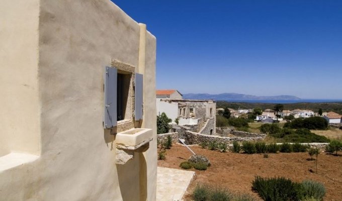 Rentals in Greece, Villa 10 to 12 people on the island of Kythera.