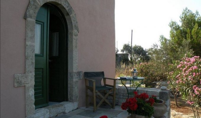 Typical House Rental for 2 people on the island of Kythera.