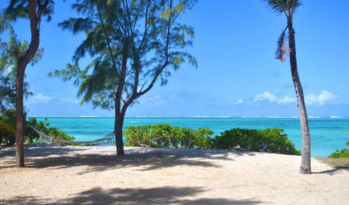 Beachfront Mauritius villa rentals with terrace close to Pointe D'Esny