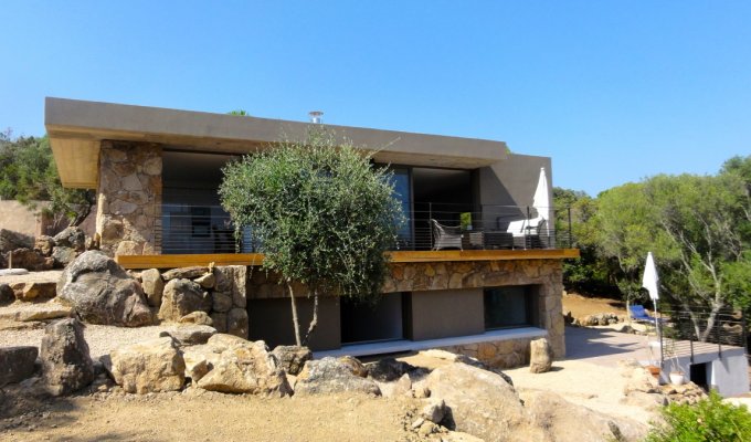 Porto Vecchio Villa Vacation Rentals 700m from Palonbaggia Beach Corsica, shared pool