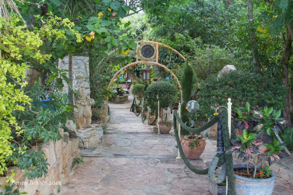 Israel Attractions Galilee Gardens Druze Village Of Julis