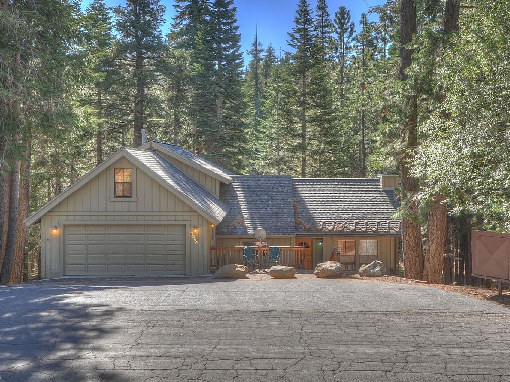 Lake Tahoe chalet vacation rental close to Squaw Valley,Nevada