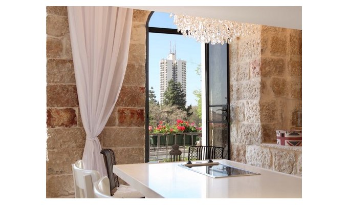 Israel Vacation Rentals  Apartment 2 bedrooms In The Center Of Jerusalem
