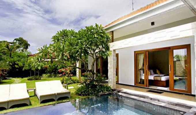 Seminyak Bali villa rental private pool from the beach with staff included