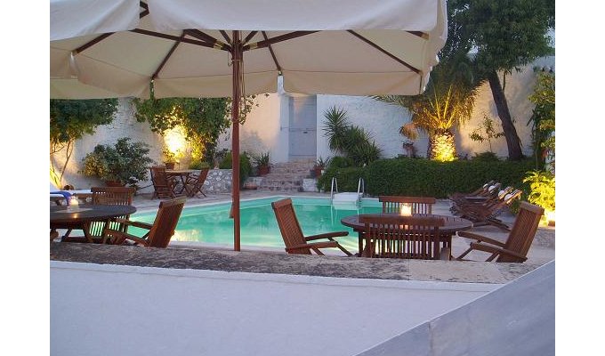 Your stay in Greece, accommodation 8j / 7 nights hotel with breakfast Standard room 