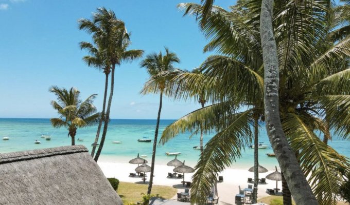 Trou aux Biches Beach 5 mins walking to the villa