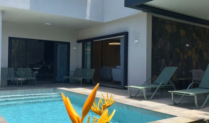 Mauritius Villa Rental Trou aux Biches beach 5 mins walking Pool & staff